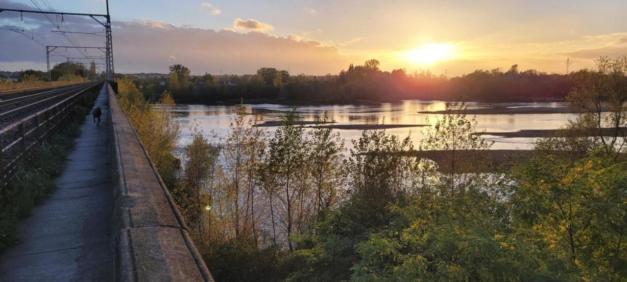 Sur Les Bords De Loire Apartamento Montlouis-sur-Loire Exterior foto